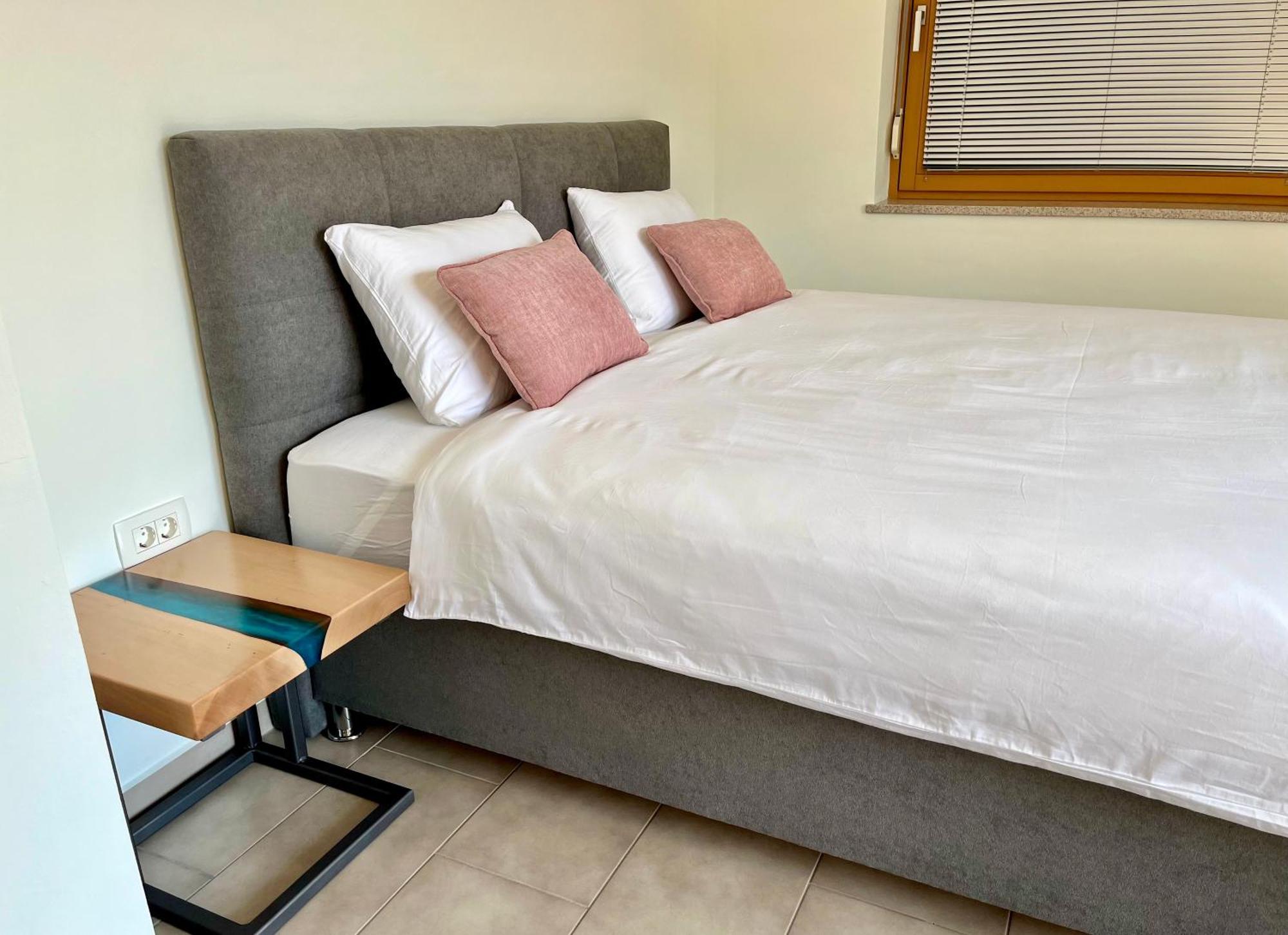 Cozy & Chic - Apartment With A Private Patio Kobarid Exteriör bild